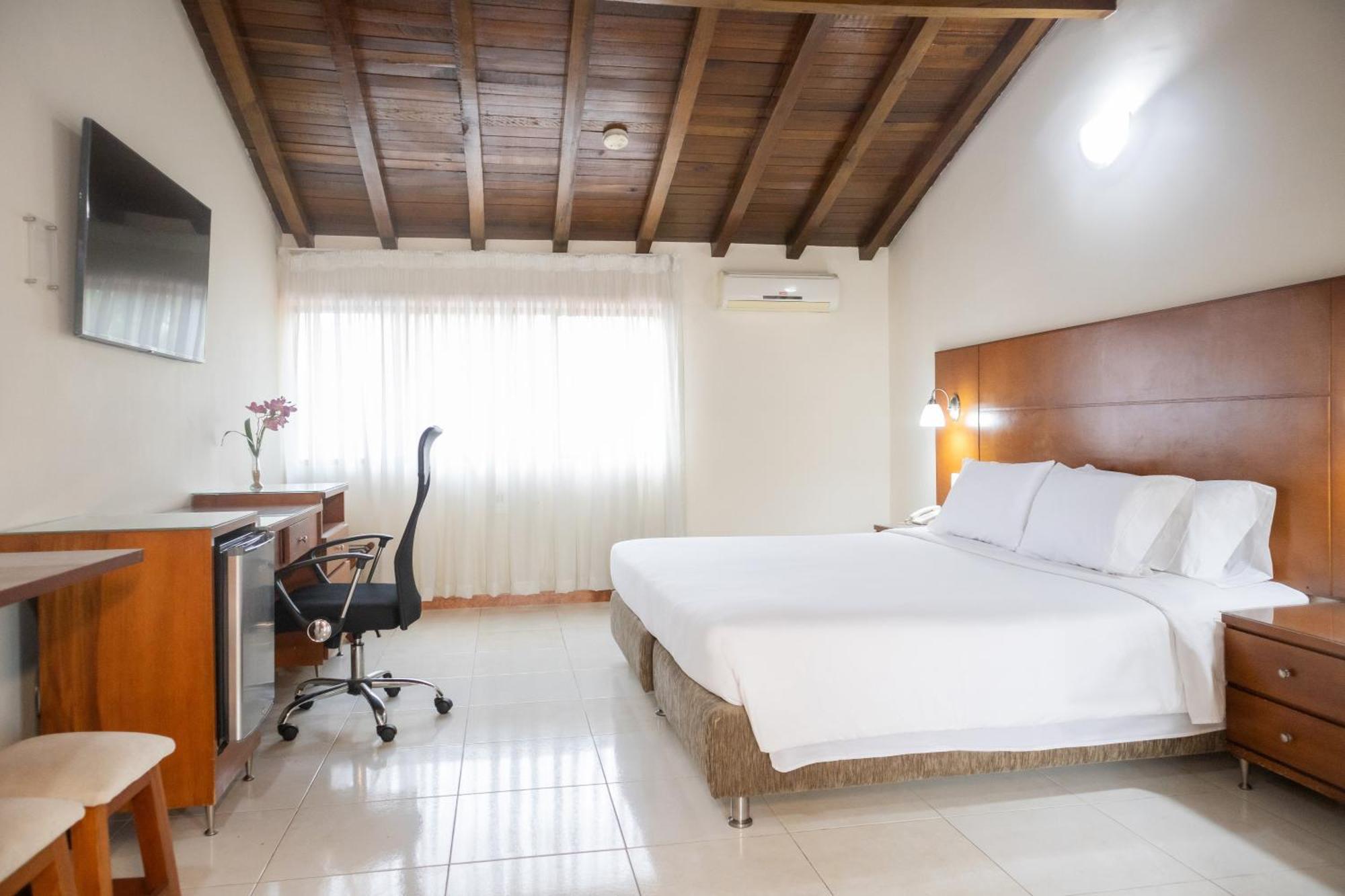 Hotel Faranda Bolivar Cucuta, A Member Of Radisson Individuals エクステリア 写真