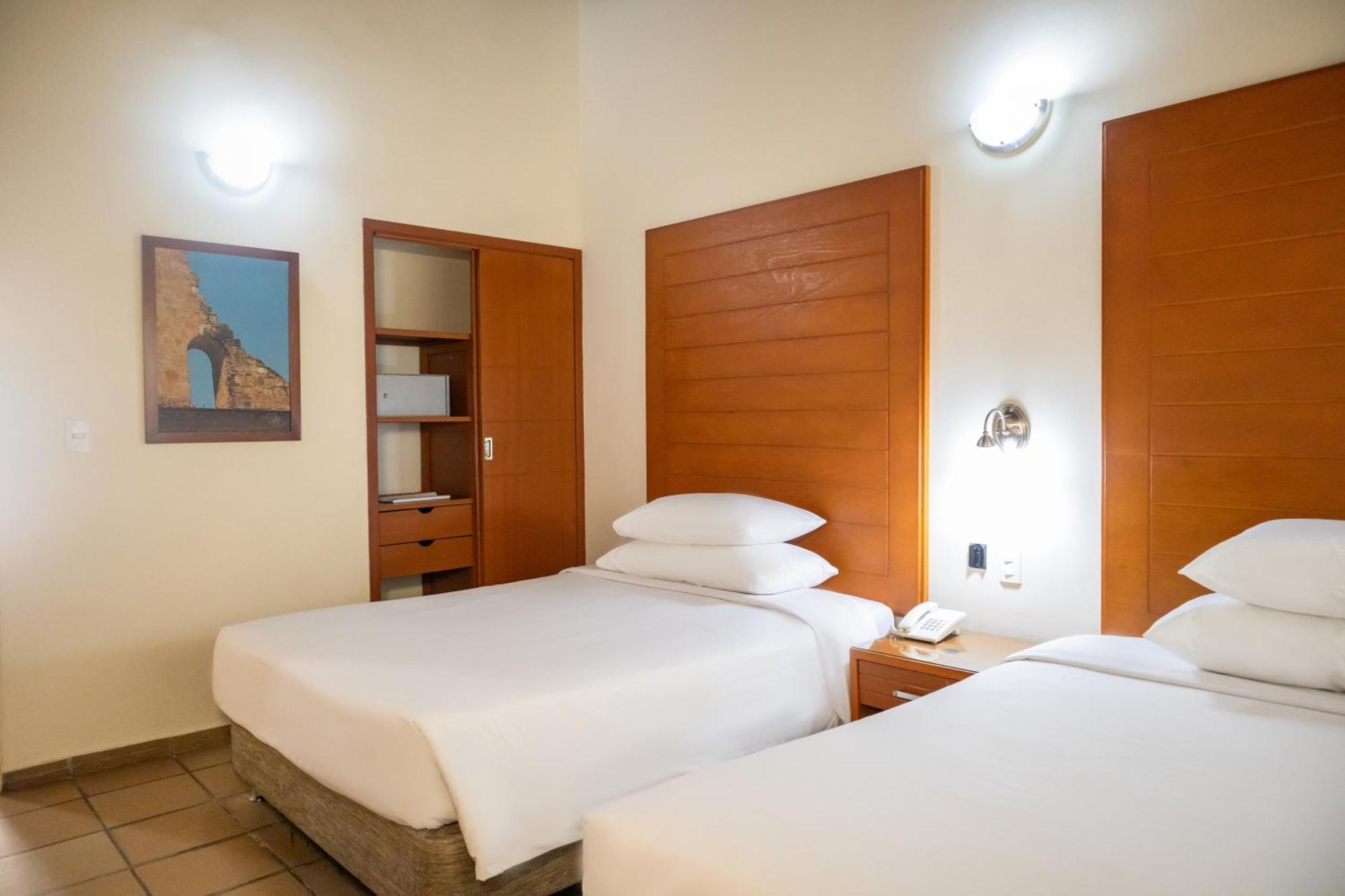 Hotel Faranda Bolivar Cucuta, A Member Of Radisson Individuals エクステリア 写真