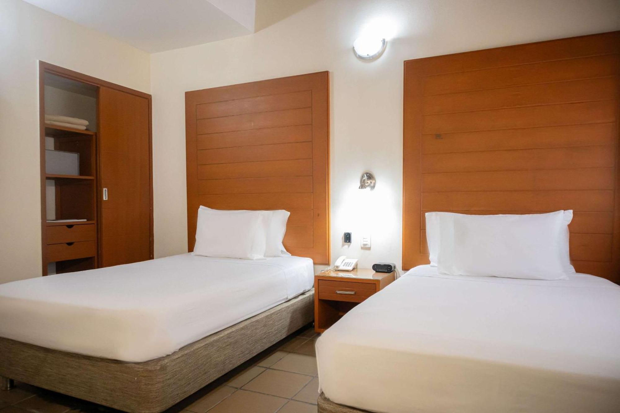 Hotel Faranda Bolivar Cucuta, A Member Of Radisson Individuals エクステリア 写真