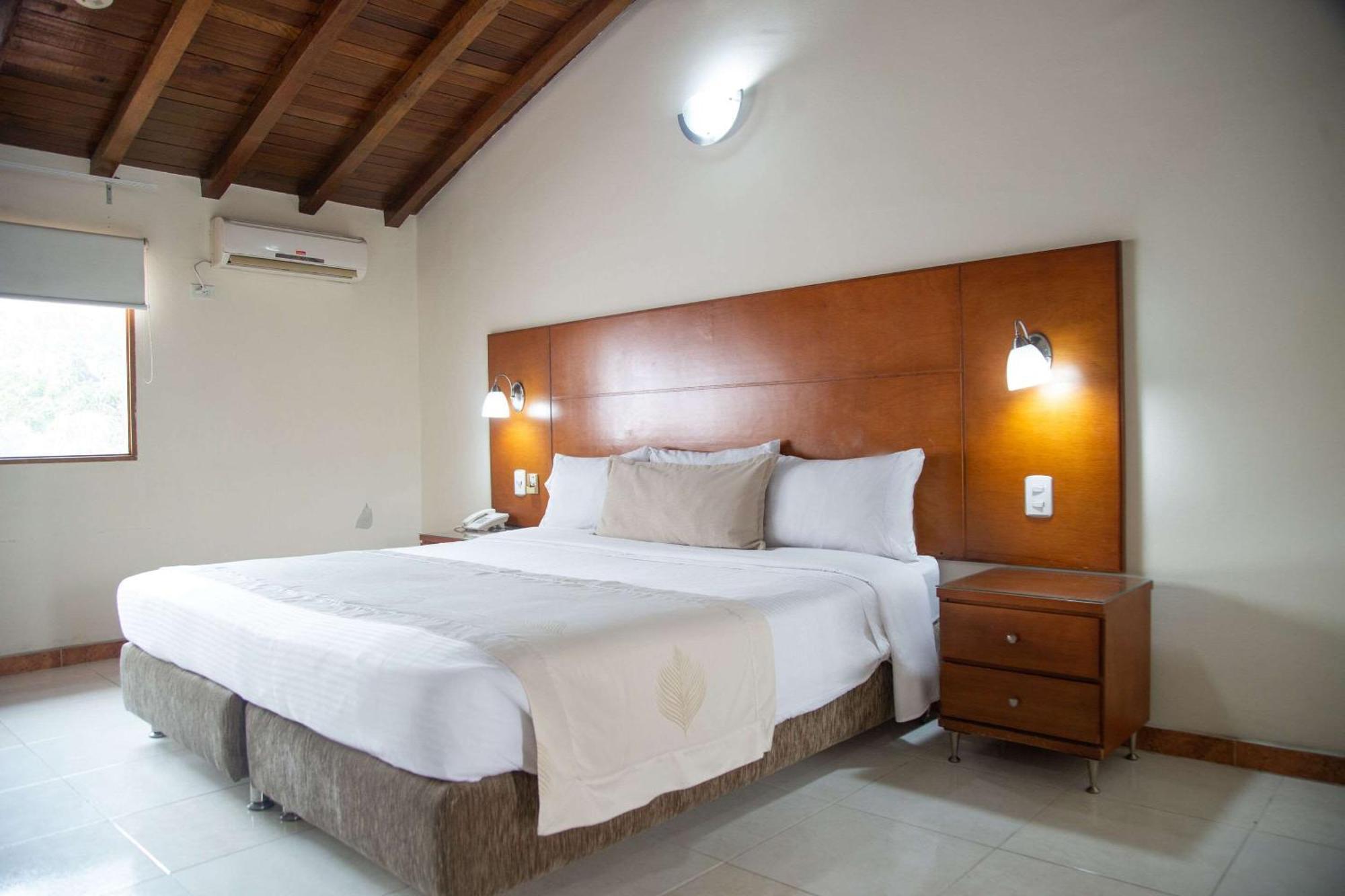 Hotel Faranda Bolivar Cucuta, A Member Of Radisson Individuals エクステリア 写真